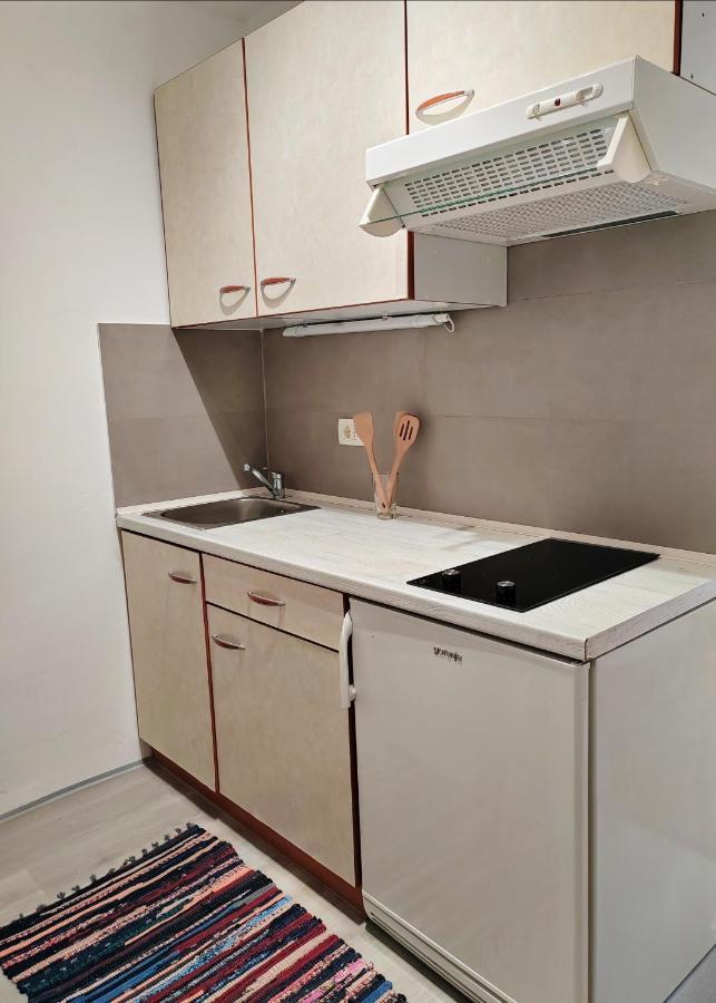 Soncni Apartma Lägenhet Ankaran Exteriör bild